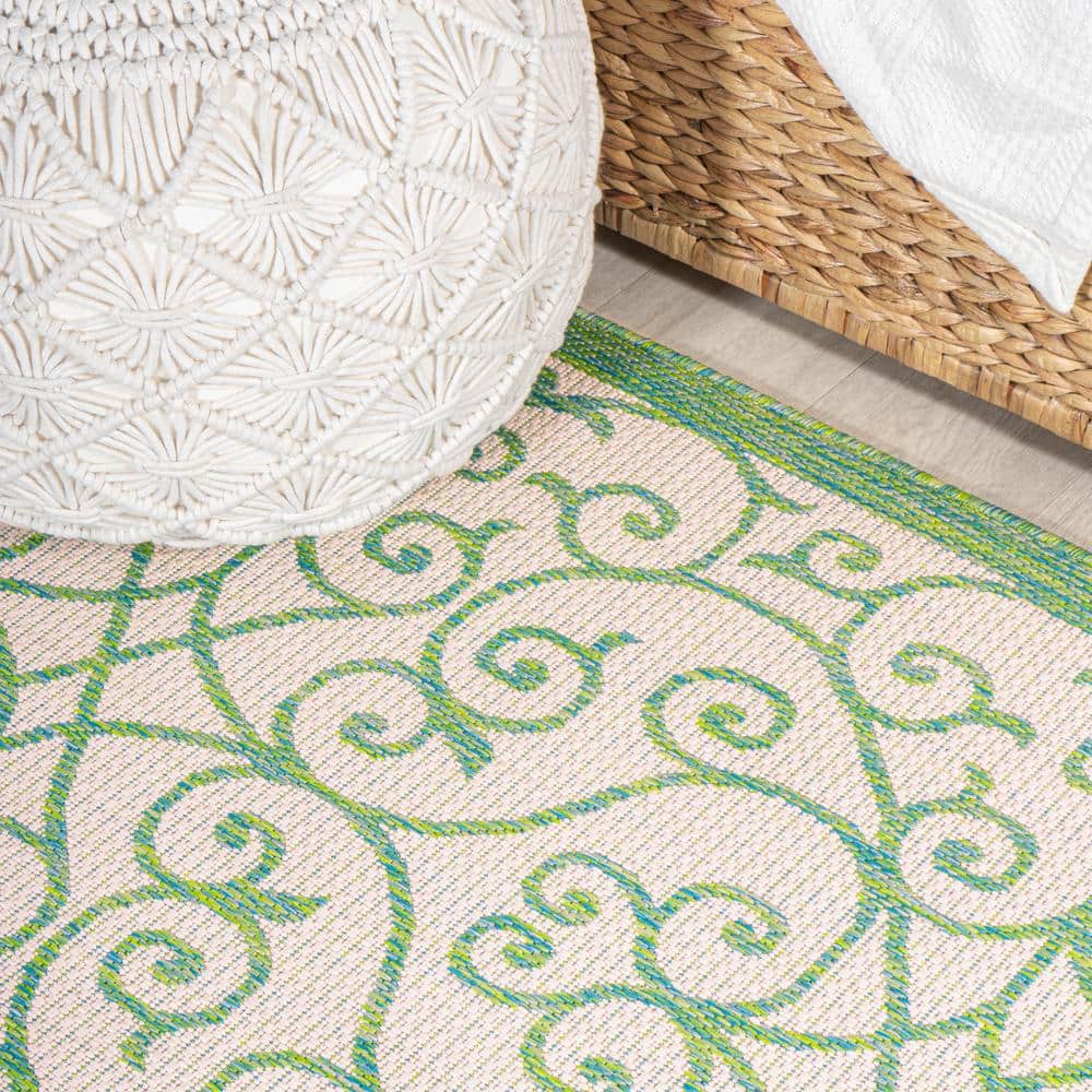 Vintage Filigree Cream/Green 5' Square Indoor/Outdoor Synthetic Rug