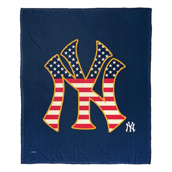THE NORTHWEST GROUP MLB Yankees Celebrate Series Silk Touch Throw Blanket