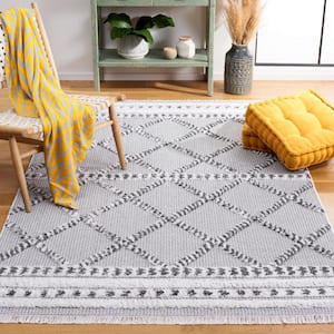 Augustine Gray/Ivory 5 ft. x 8 ft. Braided Diamonds Area Rug