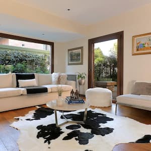 Natural Cowhide Black and White 5 ft. x 7 ft. Animal Shape Area Rug
