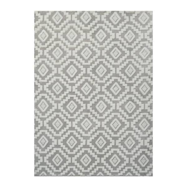 8 ft. x 10 ft. Gray/White Modern Diamond Geometric Washable Microfleece Area Rug