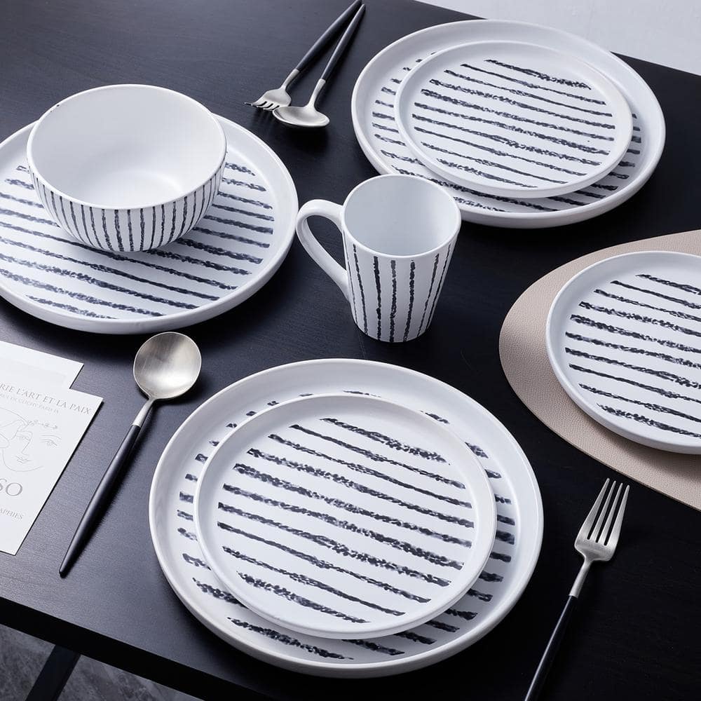 Black and White Ceramic 32-Piece Dinnerware Set, Service for 8