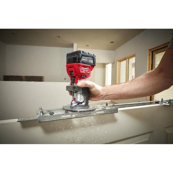 Cordless Trim Router Milwaukee M18 FTR-0X, 18 V Carrying