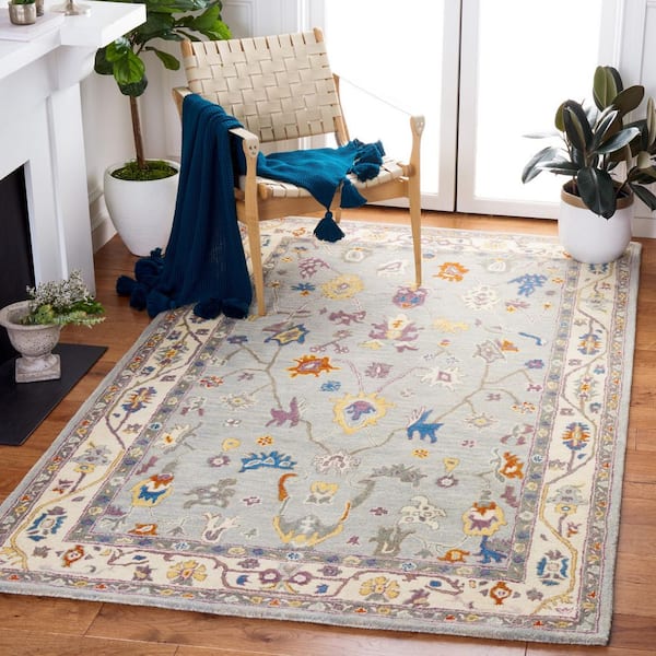 Anatolia 4 ft. x 6 ft. Gray/Ivory Traditional Floral Area Rug