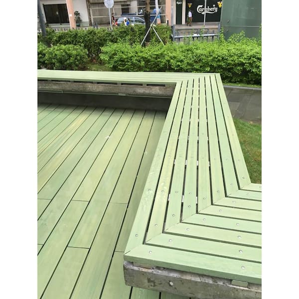 UltraShield Naturale Magellan 1 in. x 6 in. x 1 ft. Irish Green Solid with Groove Composite Decking Board Sample