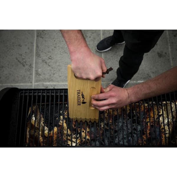 Traeger Wooden Grill Grate Scape, Brown