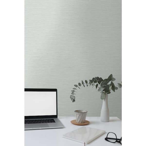 60.75 sq. ft. WInter Bangkok Embossed Vinyl Unpasted Wallpaper Roll