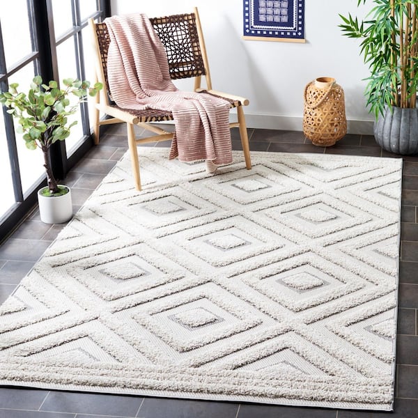 Cottage Ivory/Light Gray 5 ft. x 8 ft. High-Low Diamond Indoor/Outdoor Area Rug