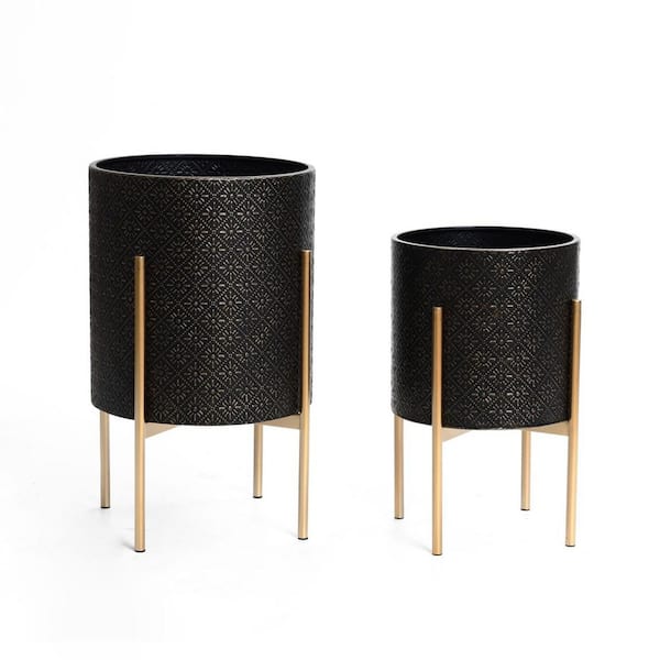 Set of 2 14.12 in W x 23.25 in. H Black Floral Stamped Metal Cachepot Planters