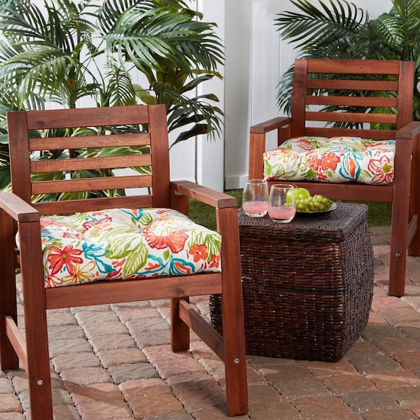 Breeze Floral 20 in. x 20 in. Tufted Square Outdoor Seat Cushion (2-Pack)