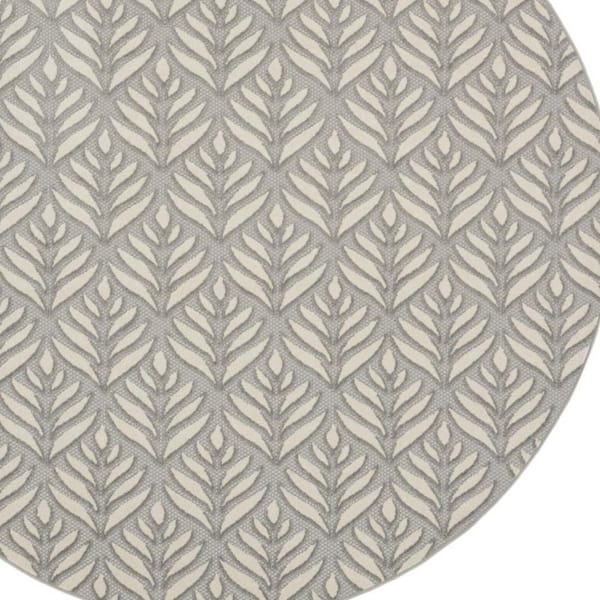 Gray 8 ft. Round Loomed Floral Polypropylene Round Indoor/Outdoor Area Rug