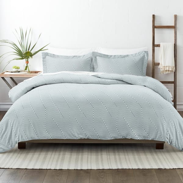 Becky Cameron Light Blue Modern Diagonal Print 3-Piece King/California King Duvet Cover Set