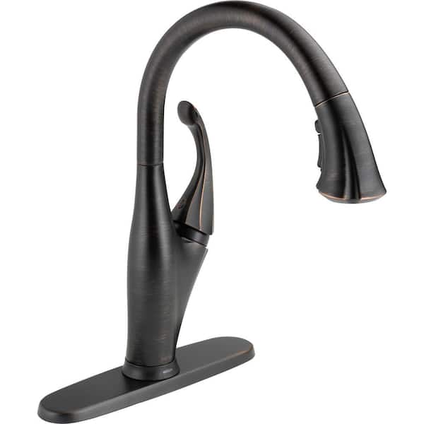 Delta Addison Single-Handle Pull-Down Sprayer Kitchen Faucet with Touch2O Technology and MagnaTite Docking in Venetian Bronze