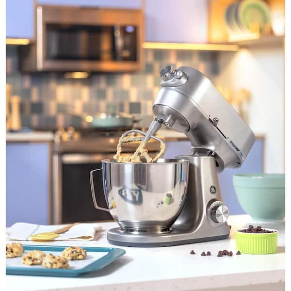 GE 5.3 Qt. 7-Speed Stainless Steel Stand Mixer with coated flat