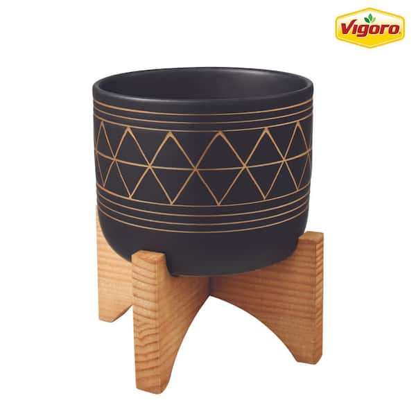 Flora Bunda 5 in. Newark Small Black/Gold Geo Ceramic Planter (5 in. D x 6 in. H) with Wood Stand