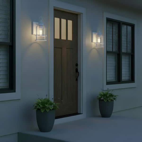Quoizel Camberly 11.75 in. 1-Light Matte White Outdoor Hardwired