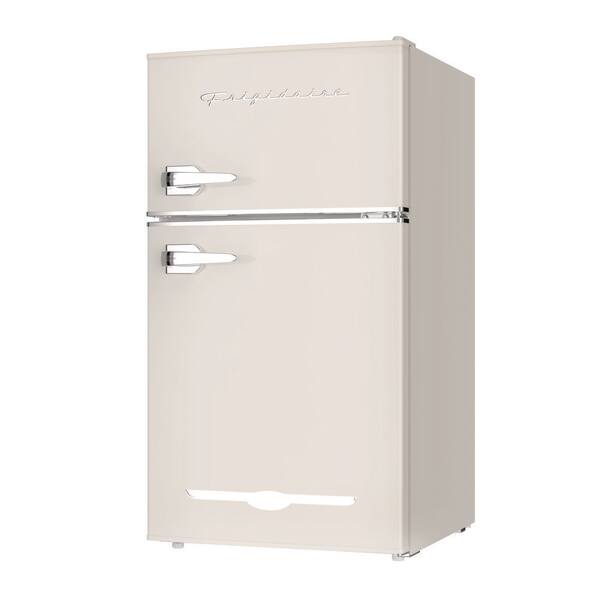 WELL FRIDGE mini ホワイト　冷蔵庫 Medium Size 3.2 cu. Ft. Mini Fridge in White with Lots of