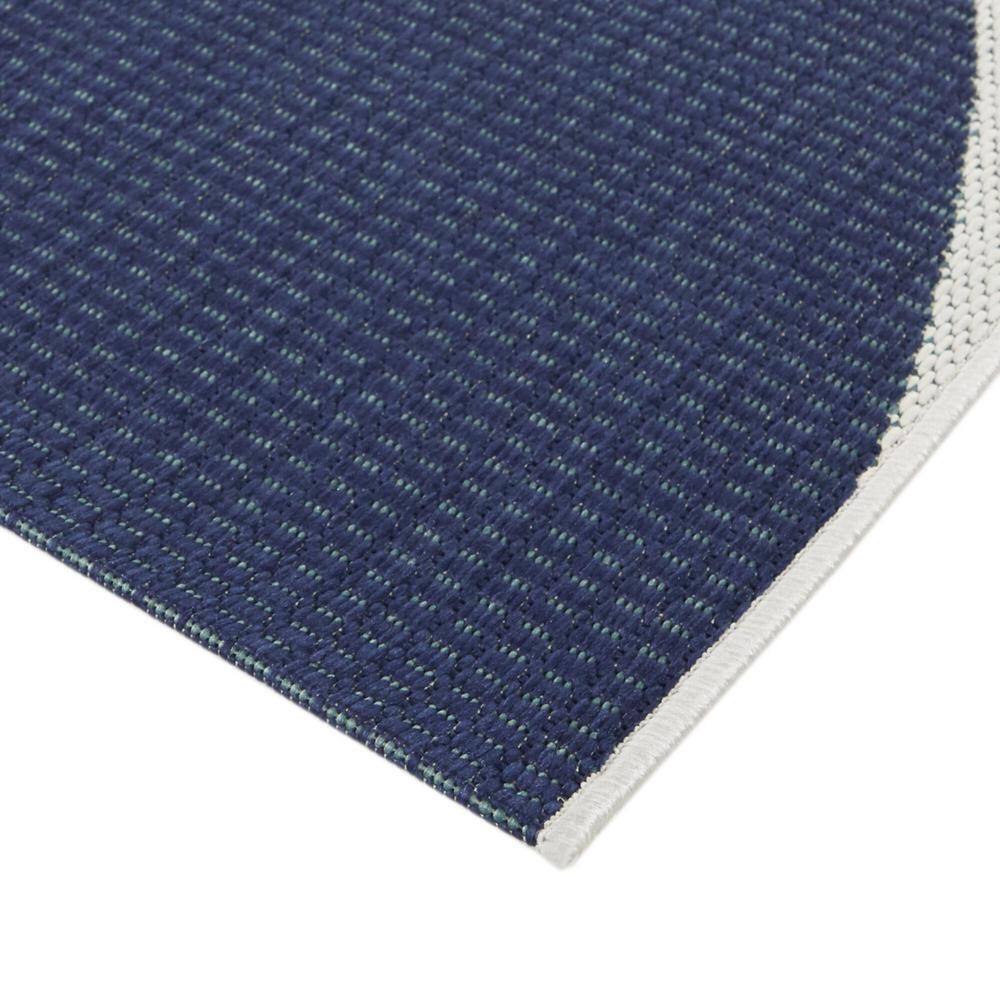 Navy Blue and Gray Geometric Synthetic Indoor/Outdoor Area Rug 5'3" x 7'