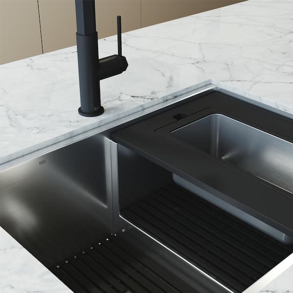 VIGO Hampton 32 Stainless Steel Single Bowl Workstation Undermount Kitchen  Sink with Matte Black Faucet and Accessories VG151039 - The Home Depot