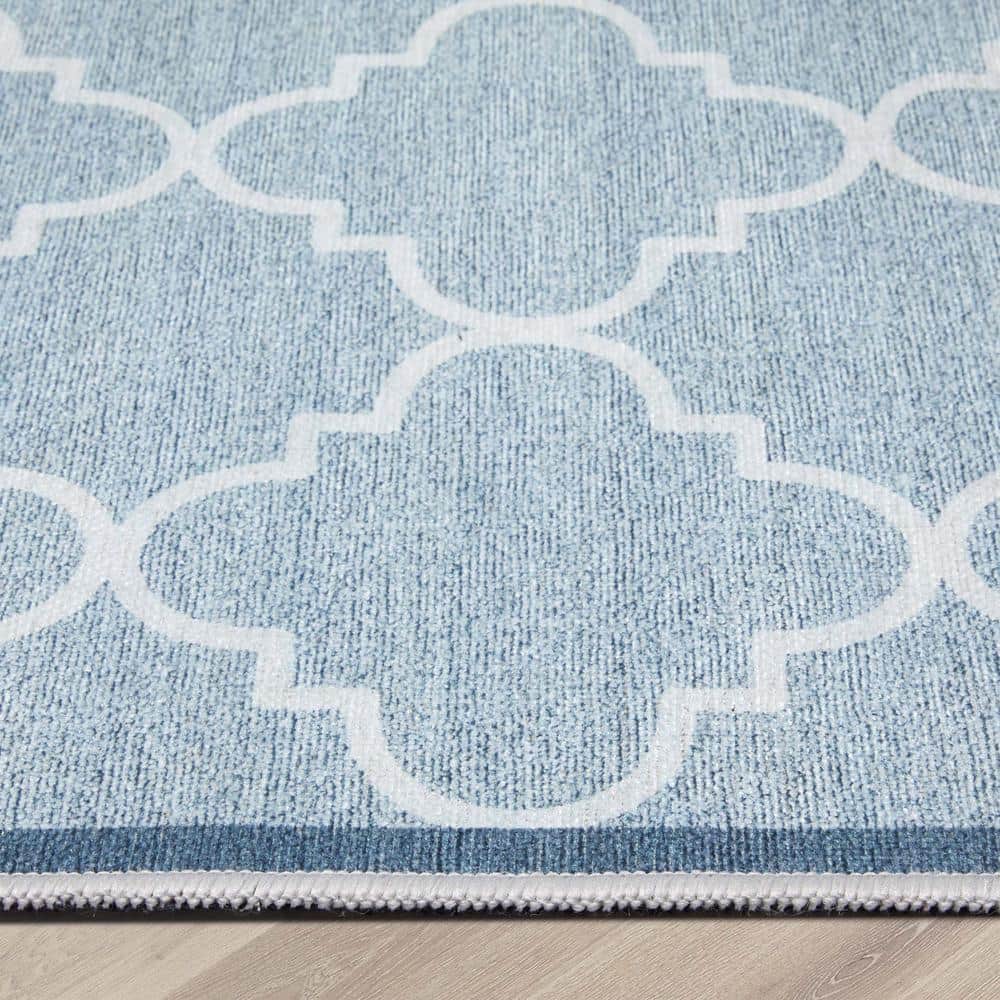 Gray and White Synthetic Trellis 2' x 7' Runner Rug