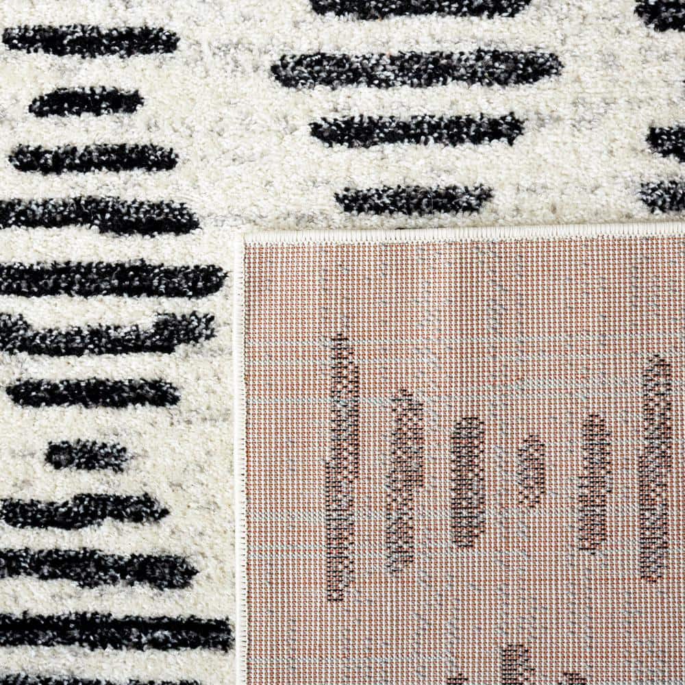 Reversible Black Synthetic 8' x 10' Easy-Care Area Rug