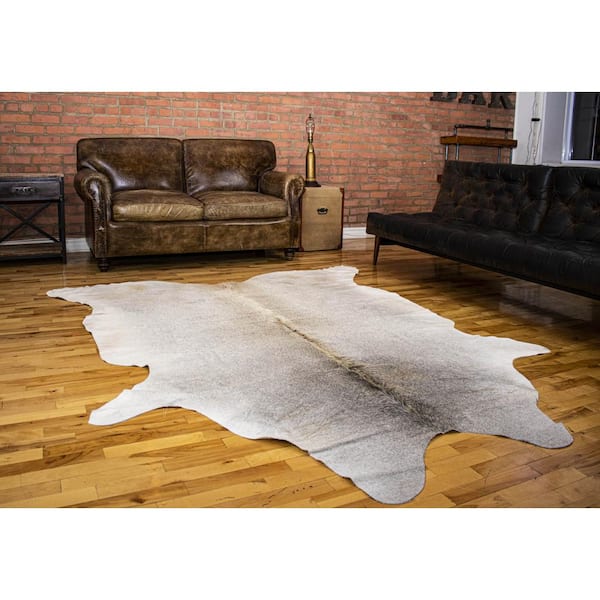 Kobe Exotic Cowhide Light Grey 5 ft. x 7 ft. Animal Print Area Rug