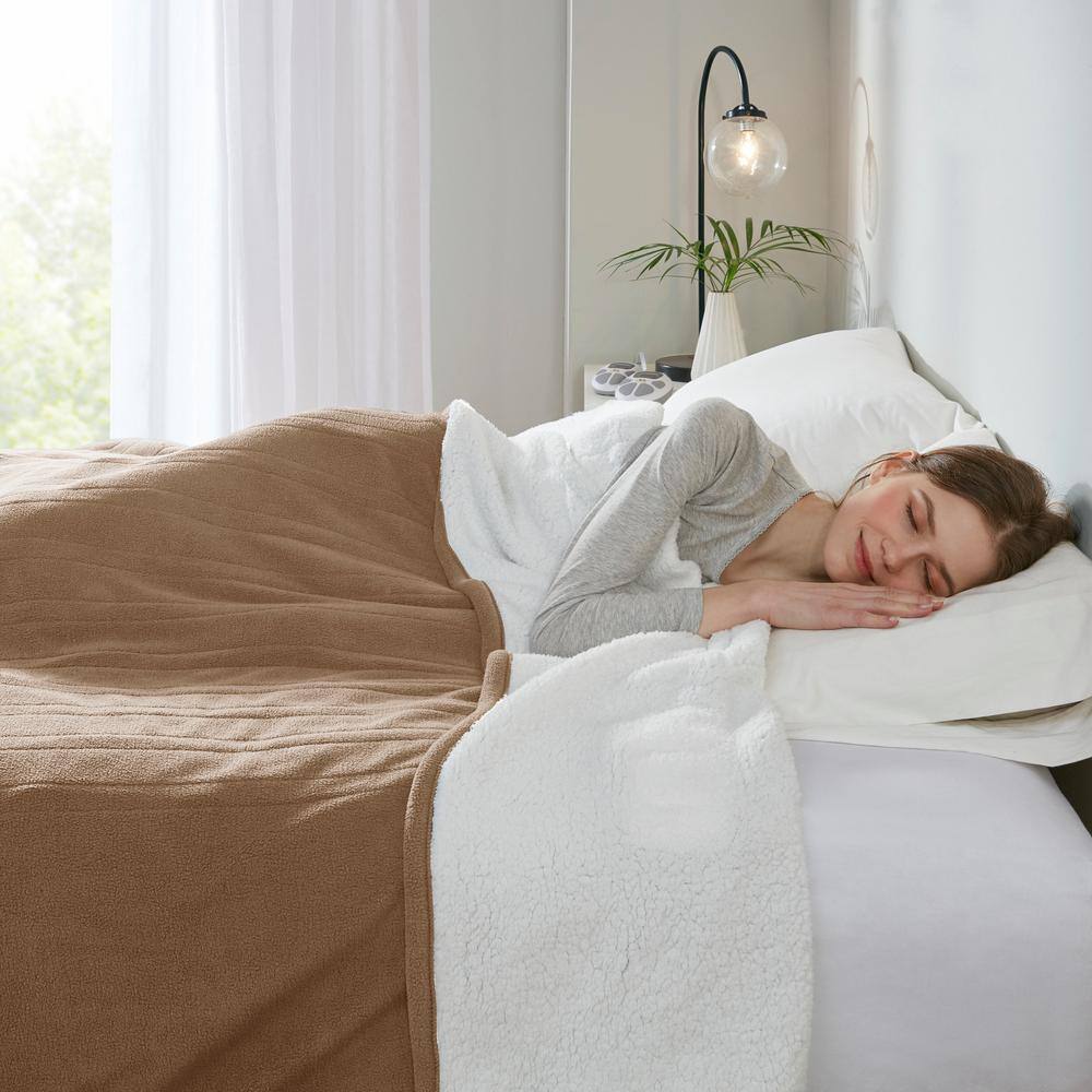 Twin Brown Fleece to Sherpa Reversible Heated Blanket