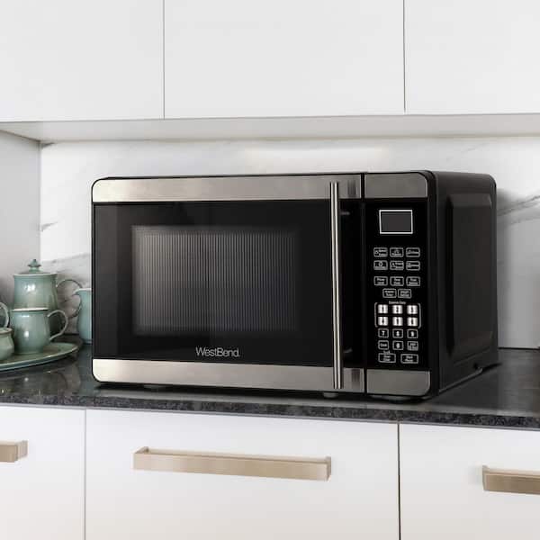 West Bend 0.7 Cu. Ft. 700W Compact Kitchen Countertop Microwave Oven, –  Tuesday Morning