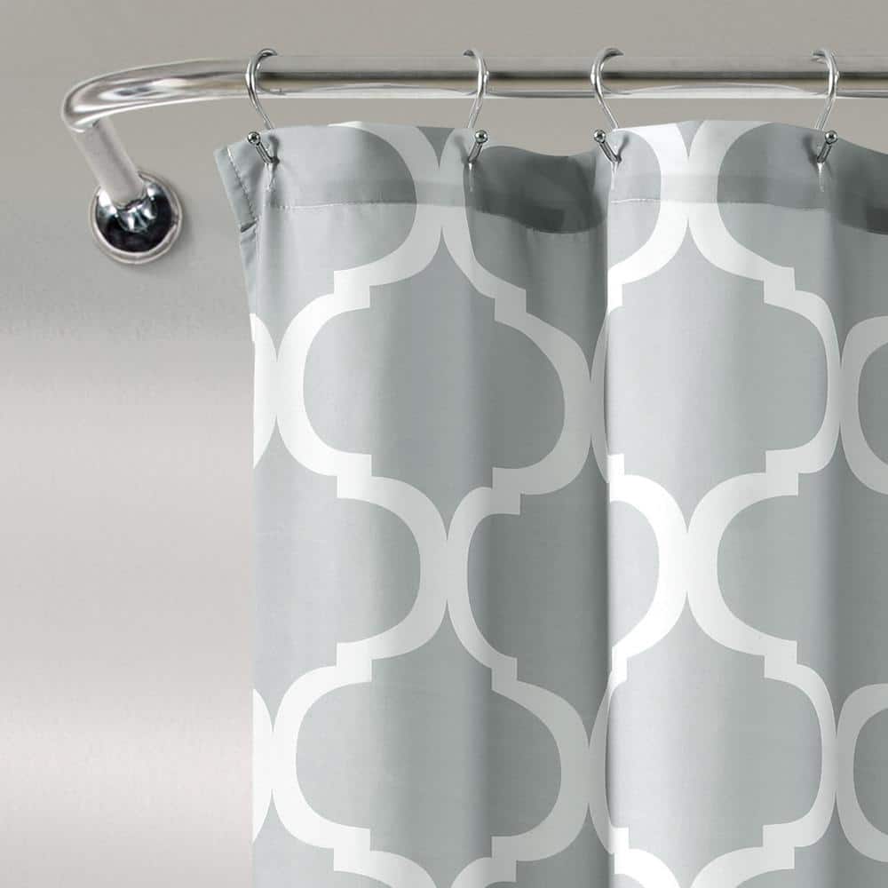 Light Gray Geometric Trellis Fabric Shower Curtain