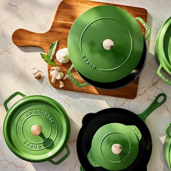 staub 1.5-qt Enameled Cast Iron Dutch Oven Petite French Oven