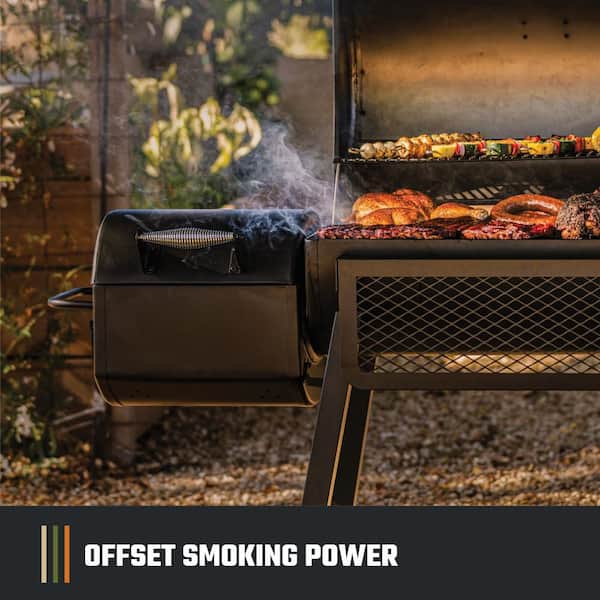OKLAHOMA JOE'S Laredo Series 1100 Offset Charcoal Smoker and Grill