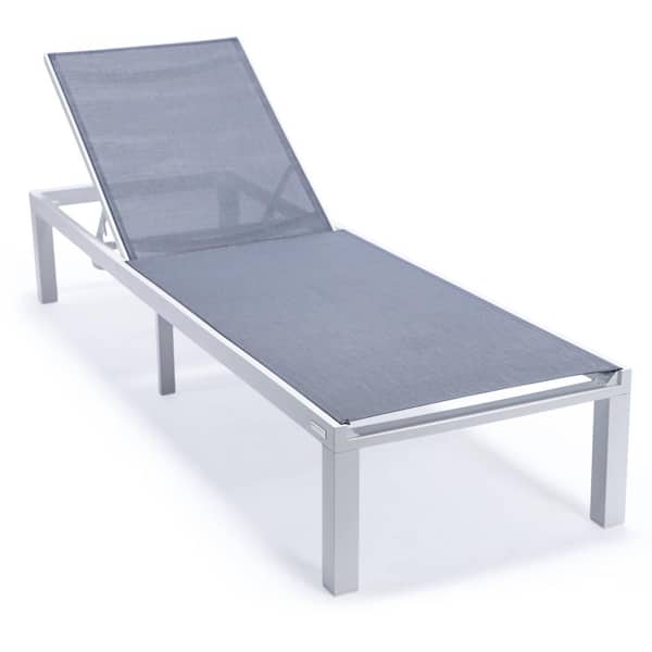 Leisuremod Marlin Modern White Aluminum Outdoor Patio Chaise Lounge Chair with Square Fire Pit Table (Dark Grey)