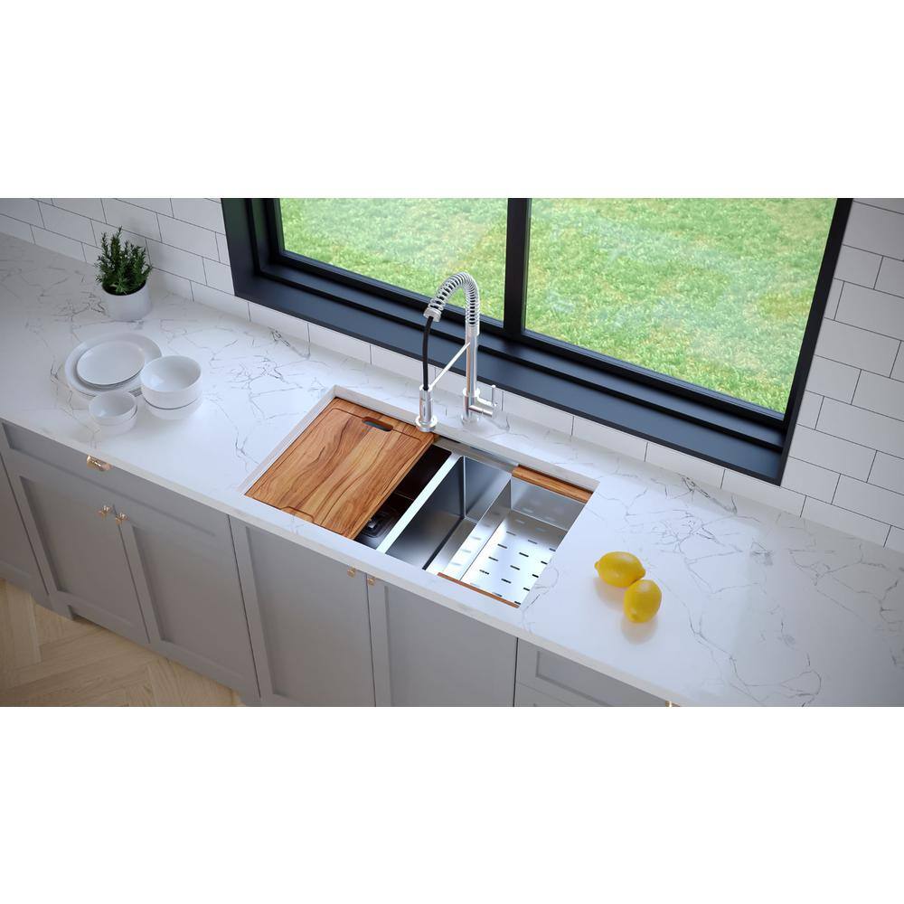 32-inch Stainless Steel Double Bowl Undermount Workstation Sink with Accessories