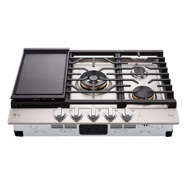 https://images.thdstatic.com/productImages/dab5d844-6bea-40e0-9ef1-56b5d91a4d4a/svn/stainless-steel-lg-studio-gas-cooktops-cbgs3028s-1d_600.jpg