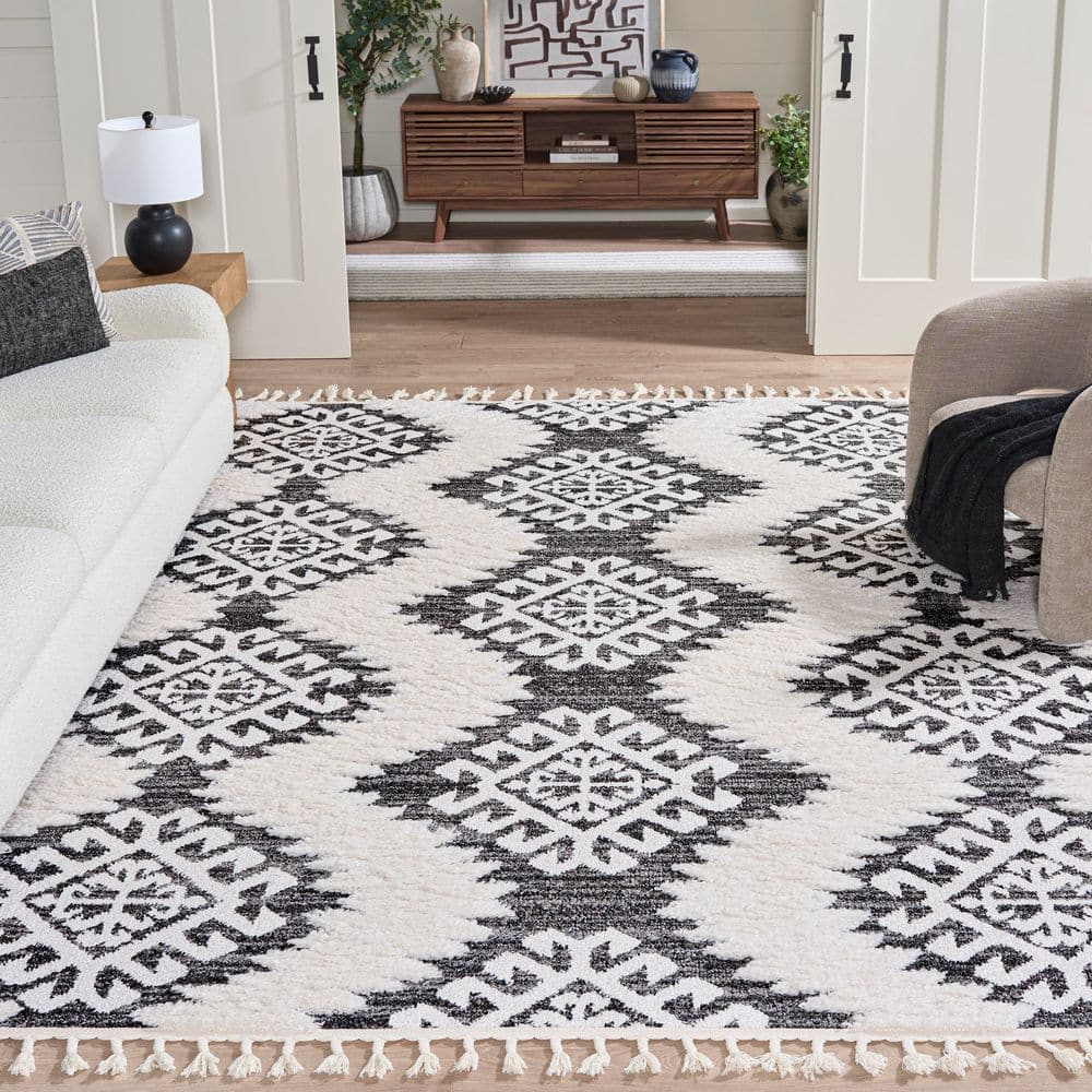 SAFAVIEH Moroccan Tassel Shag 10 ft. x 14 ft. Dark Gray/Ivory