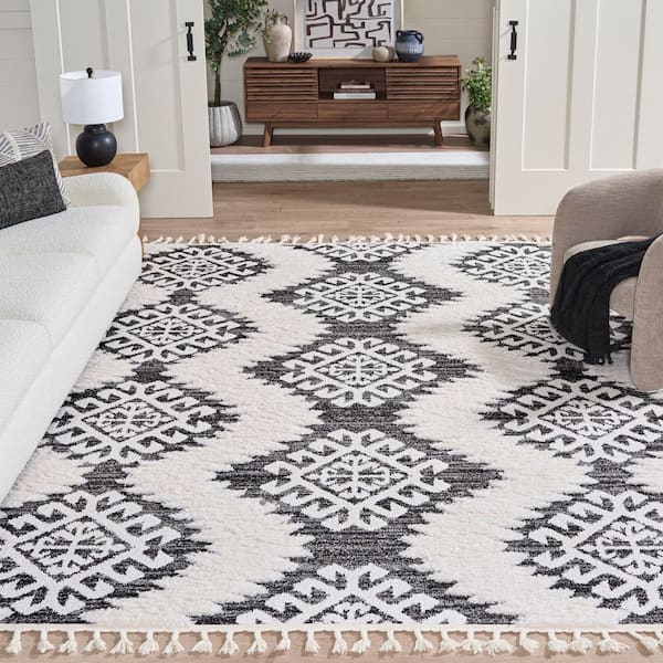 SAFAVIEH Moroccan Tassel Shag 7 ft. x 7 ft. Square Dark Gray/Ivory