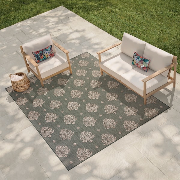 Green/White 8 ft. x 10 ft. Floral Tile Indoor/Outdoor Area Rug
