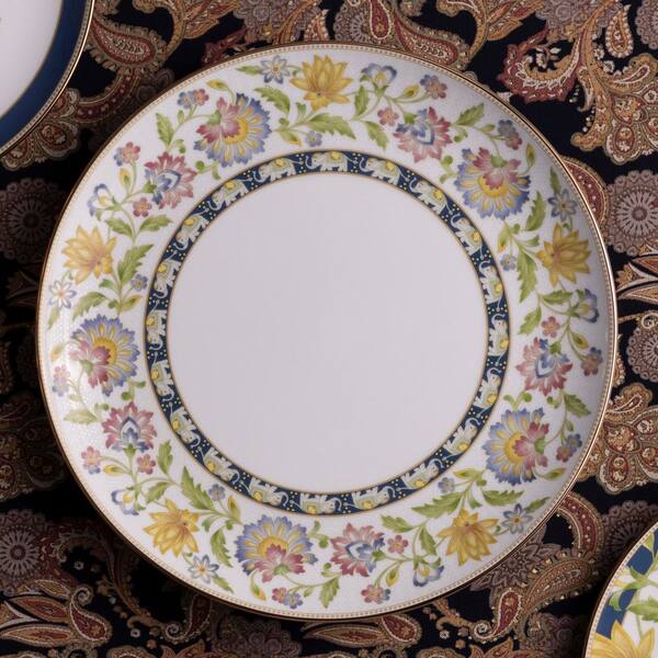 Noritake Tusker Garden 10.5 in. (Multi) Porcelain Dinner Plates