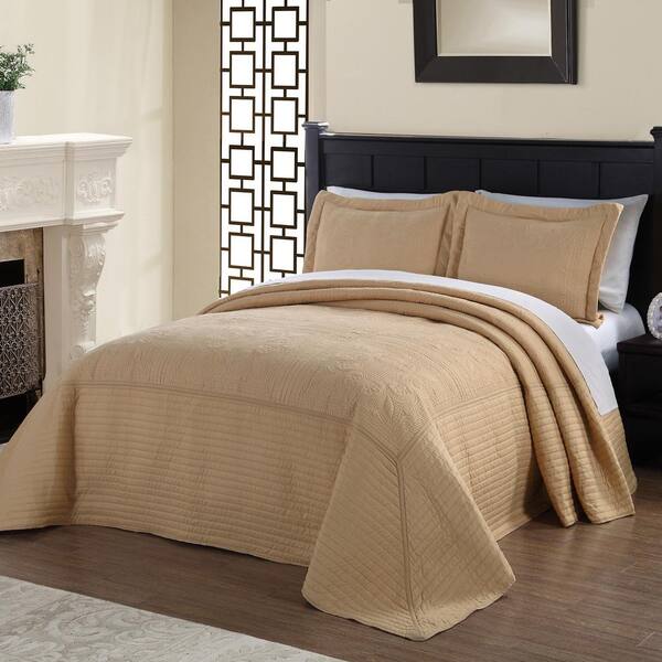 American Traditions French Tile Quilted Gold Full Bedspread