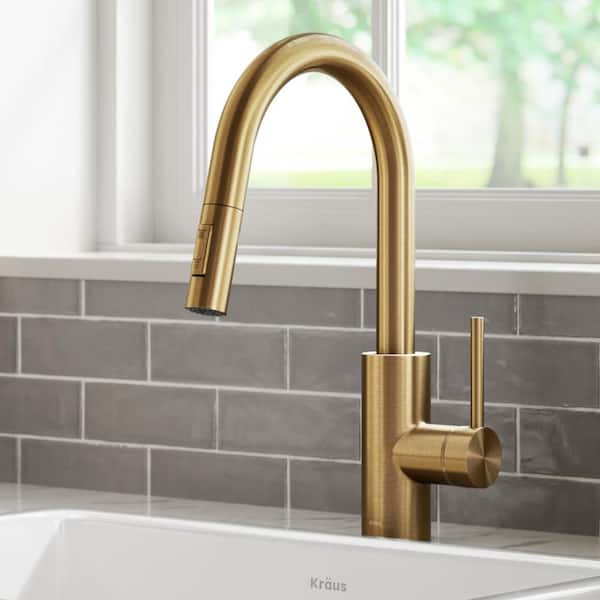 Oletto Single Handle Pull Down Sprayer Kitchen Faucet in Spot-Free Brushed Brass with Silicone Soap Dish/Sponge Holder