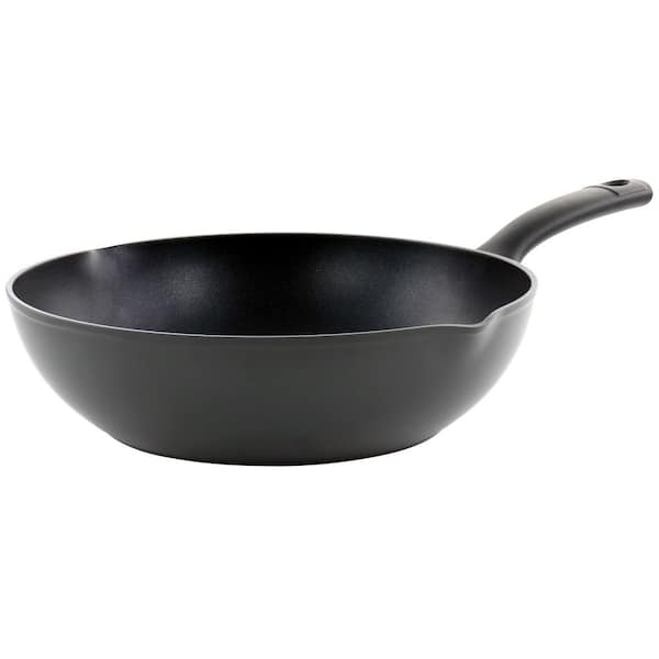 Kingsway 4.1 Quart Aluminum Nonstick Wok in Black