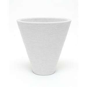 Creekside Oval Planter in White