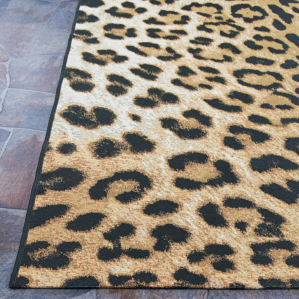 Dolce Amur 4' x 6' Black Leopard Outdoor Rug with Easy Care