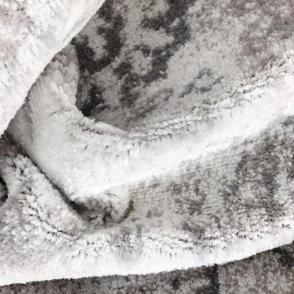 Zazzle Thiva Vintage Oriental Ivory 2 ft. 3 in. x 7 ft. 3 in. Floral Pattern Runner Rug