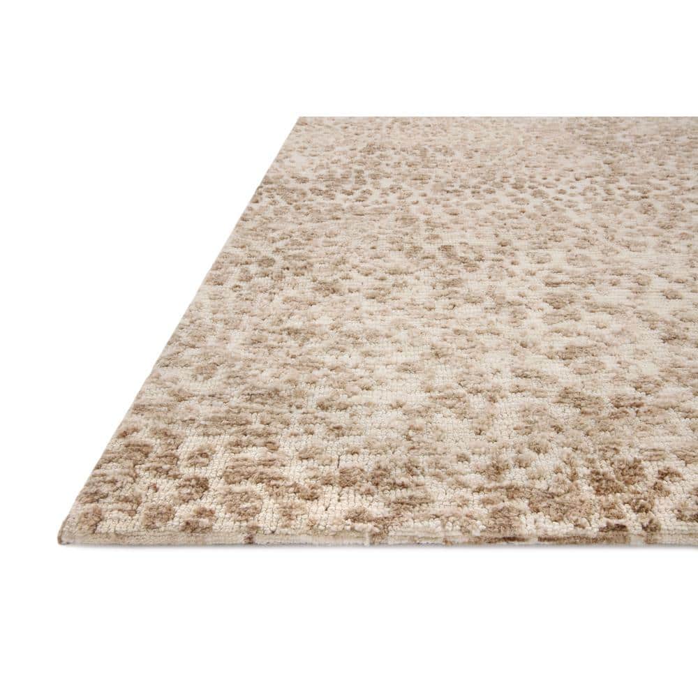 Ivory and Sand Geometric Synthetic Area Rug 2'3" x 3'9"
