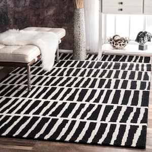 Lemuel Geometric Black 3 ft. x 8 ft. Runner Rug