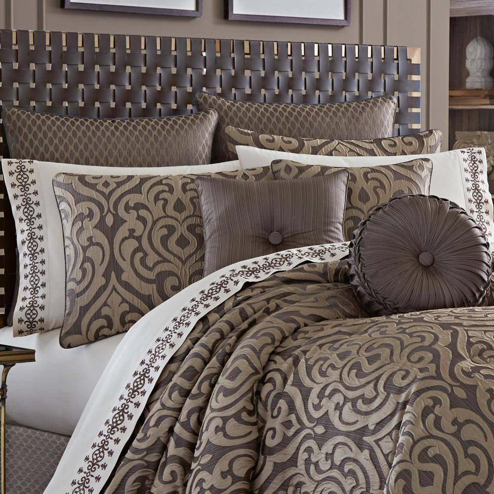 Antonia Mink Queen Comforter Set with Gathered Embellishments