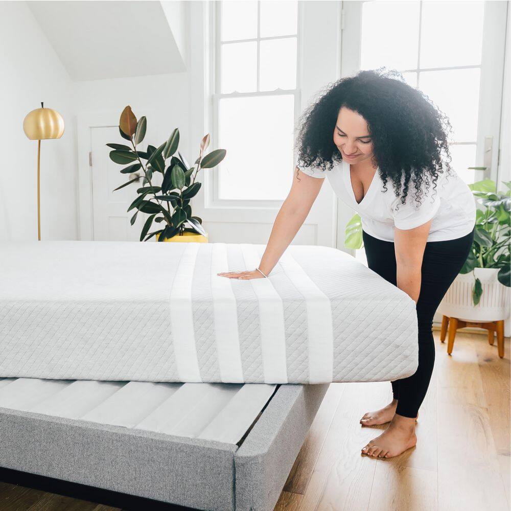 Twin 11'' White Hybrid Foam and Spring Mattress