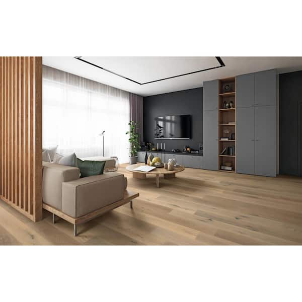 Blue Ridge Hardwood Flooring Castlebury Stargazer White Oak 1/2 in. T X 7.5 in. W Tongue and Groove Engineered Hardwood Flooring (27 sq.ft./case)