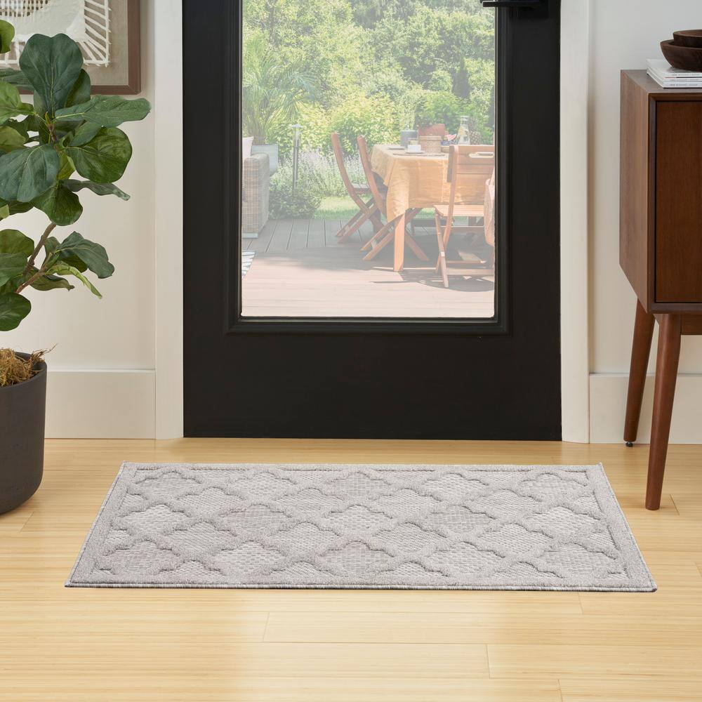 Silver Grey Trellis Flat Woven Reversible Synthetic Rug 2' x 4'
